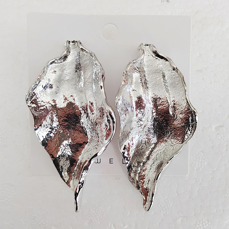 Wholesale exaggerated metal irregular leaf geometric earrings