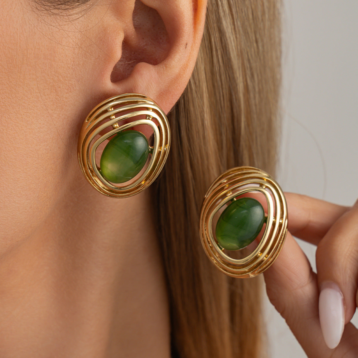 Wholesale Zinc Alloy Resin Vintage Earrings Gold Green Oval DIY Metal Wrap Earrings Boutique Resale Fashion Accessory