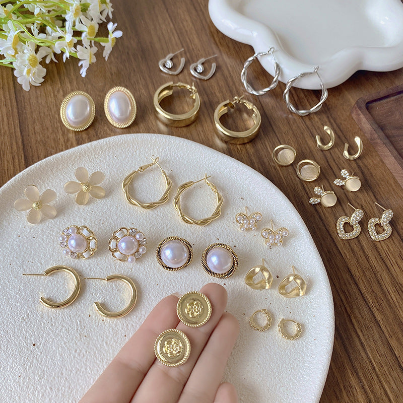 Wholesale light luxury  temperament earrings