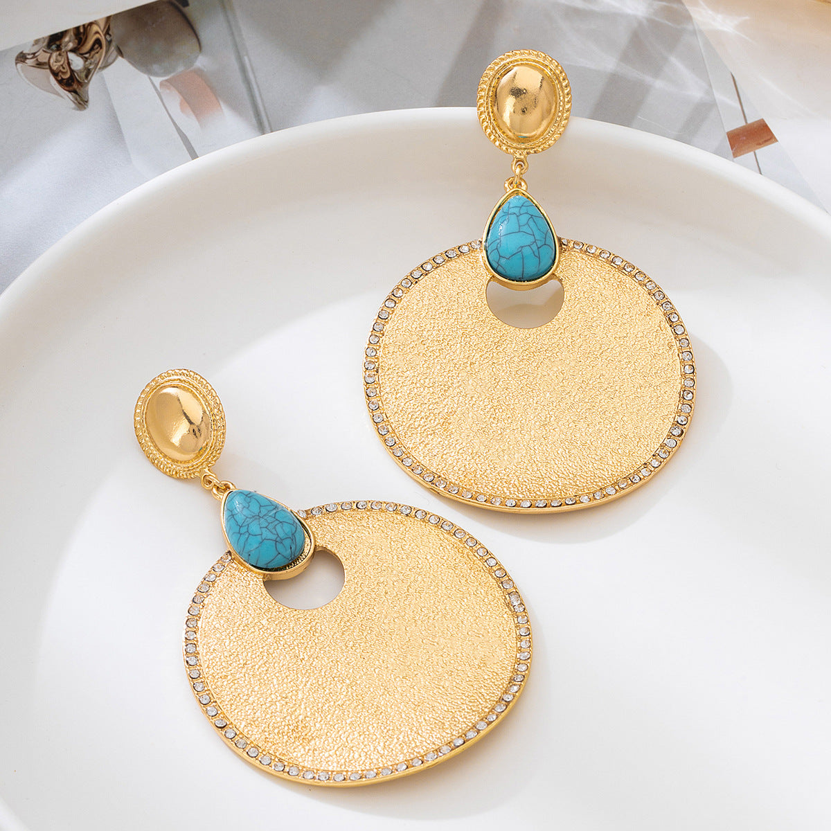 Wholesale Zinc Alloy Matte Geometric Round Earrings For Women Party Wear Fashion Accessory