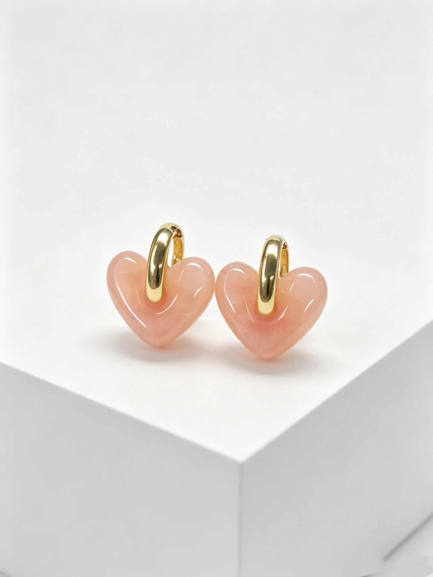 Wholesale Korean Style Acrylic Heart Earrings And Ear Cuffs For Women Trendy Party Jewelry Accessory