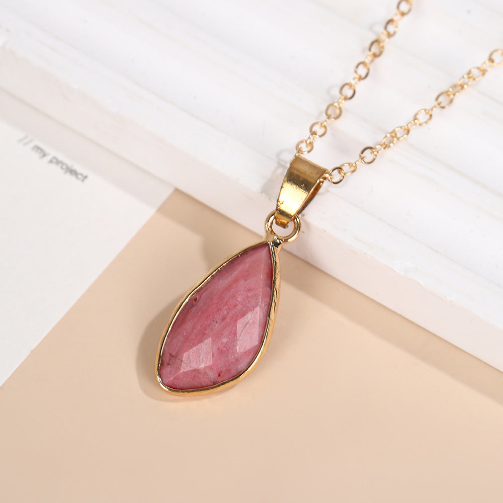 Wholesale Chic Water Drop Quartz Pendant Necklace Gold Plated Copper Frame Gift For Everyday Wear Boutique Resale