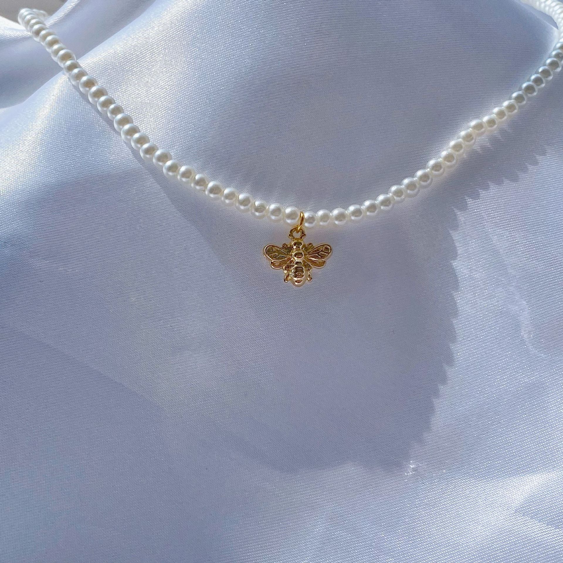 Wholesale Camellia Pearl Necklace Collarbone Chain Choker Necklace ACC-NE-Hanxi002