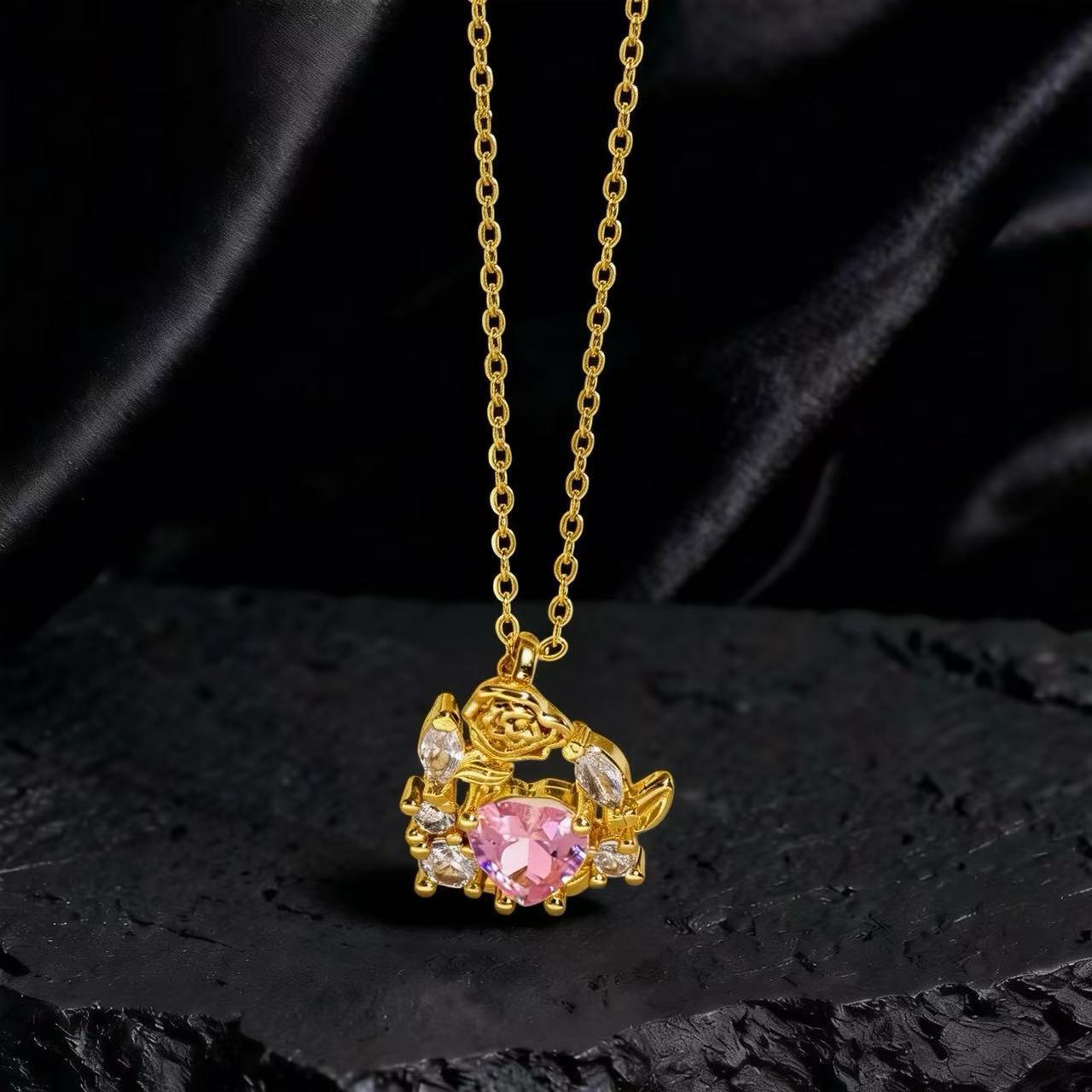 Wholesale Gold Plated Copper Zircon Sunflower Necklace Layering Jewelry For Women Trendy Party Fashion Accessory Everyday Wear Boutique Resale