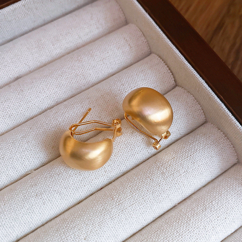 Wholesale Stylish C-Shaped Brushed Metal Earrings European Style Fashion Jewelry Boutique Resale