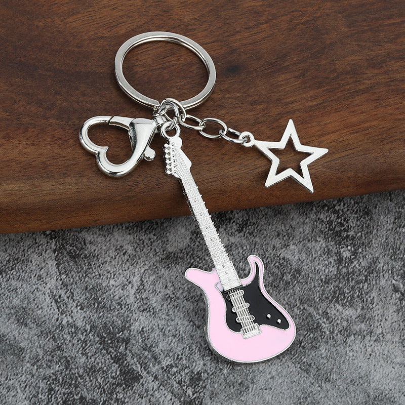 Wholesale Electroplating color-retaining oil-dripping guitar keychain