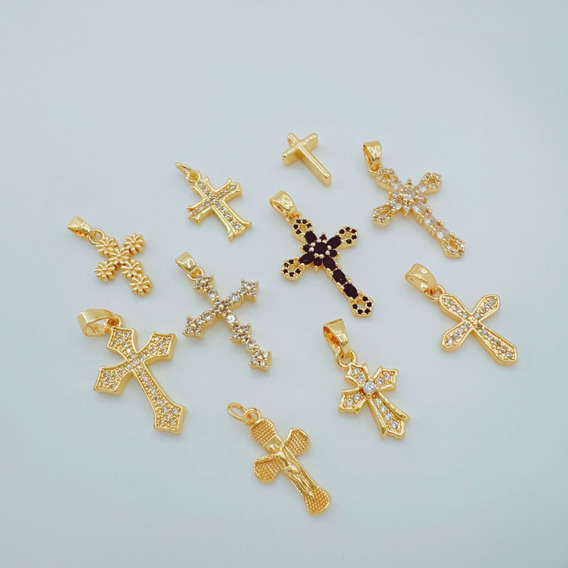 Wholesale Light Luxury Gold Plated Copper Cross Pendant with Zircon