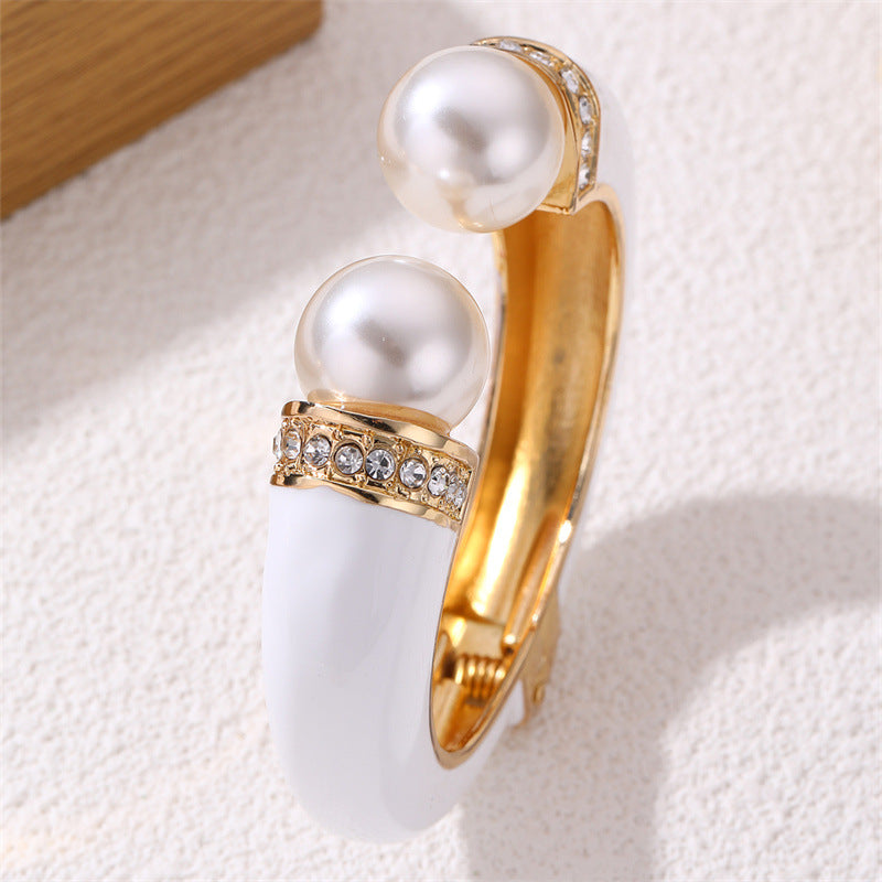 Wholesale Alloy Geometric Designer Bracelets