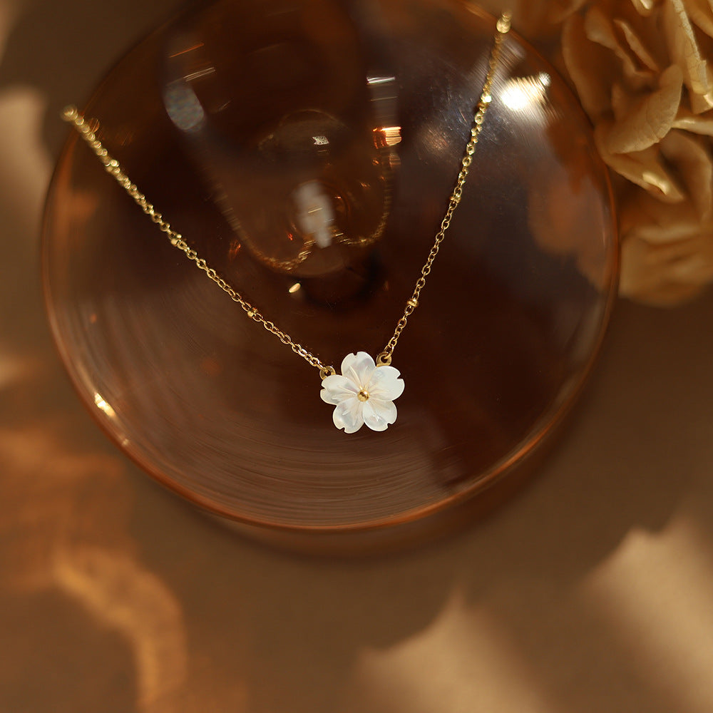 Wholesale White Shell Peach Blossom Titanium Steel 18K Gold Plated Necklace