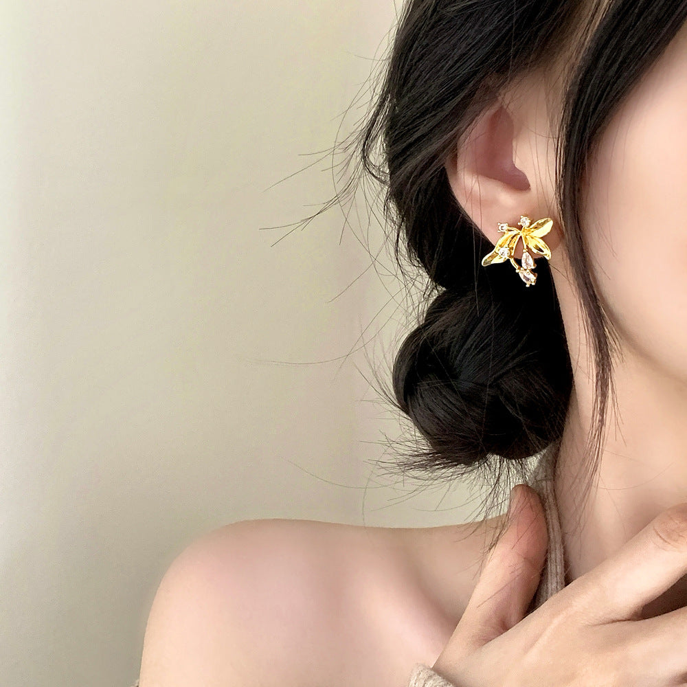 Wholesale Floral Zirconia Petal Earrings Elegant Fashion Jewelry Accessory for Boutique Resale