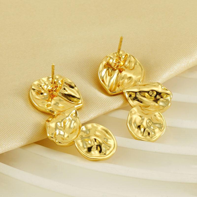 Wholesale sretro stainless steel  stud earrings pleated design light luxury style earrings