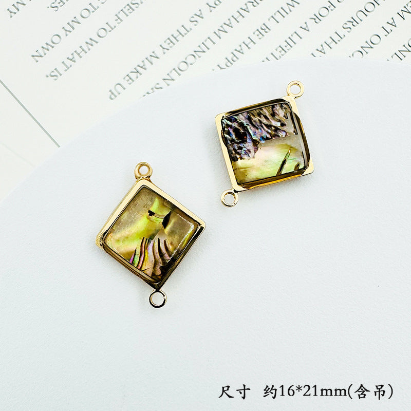 Wholesale Trendy Geometric Shell Pendant Copper Electroplated DIY Jewelry Accessory For Layering Necklaces Boutique Resale