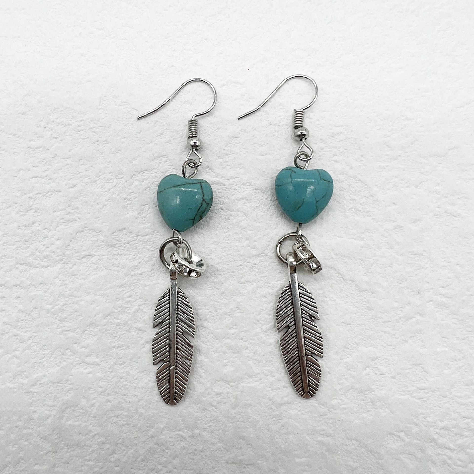 Wholesale Zinc Alloy Turquoise Heart Feather Drop Earrings Boho Style Jewelry Accessory Gift