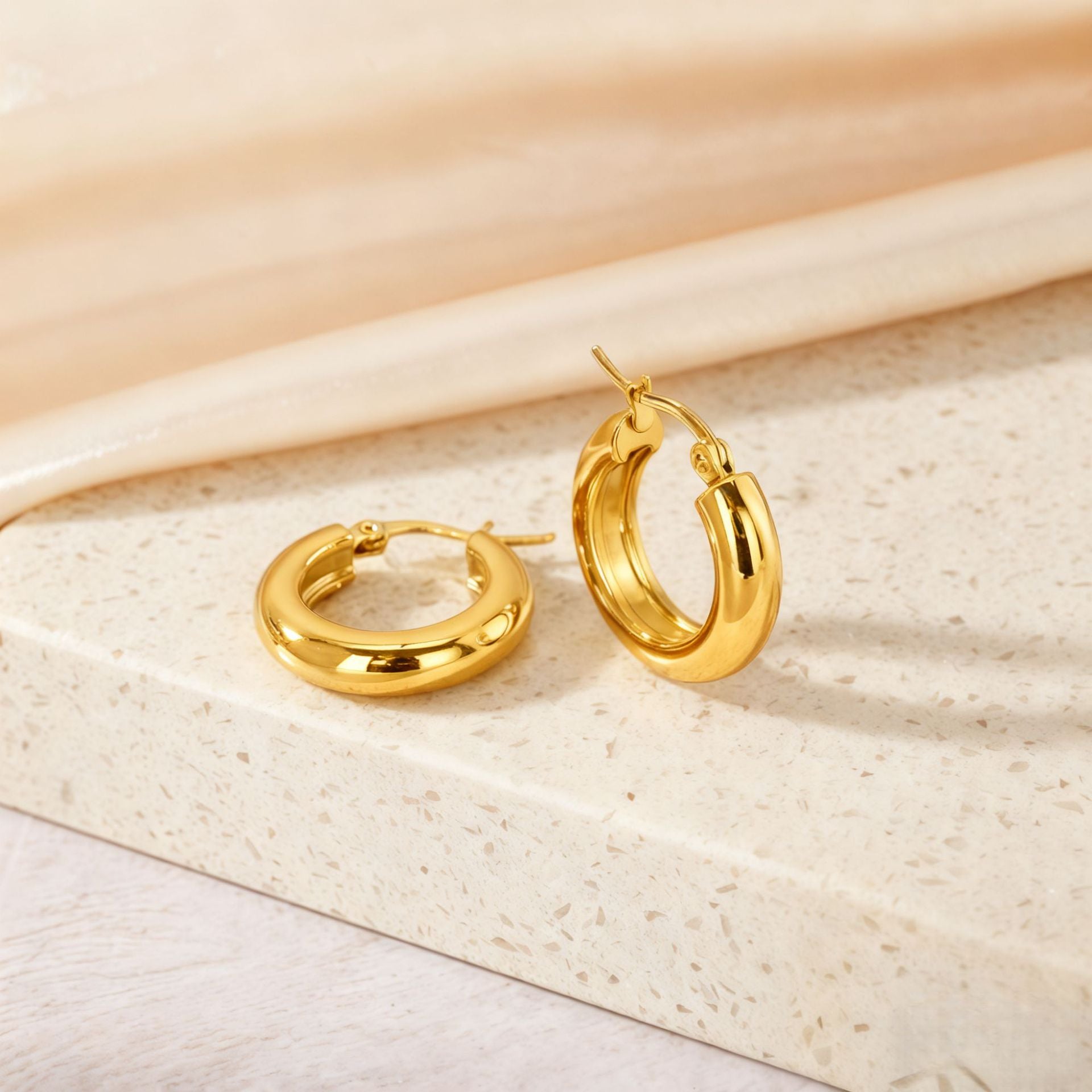 Wholesale Classic Hoop Versatile Non-Fading Titanium Steel Earrings