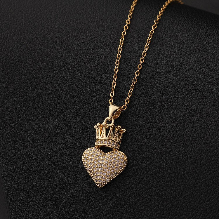 Wholesale Gold Plated Copper Zircon Heart Crown Pendant Necklace Women S Hip Hop Fashion Accessory