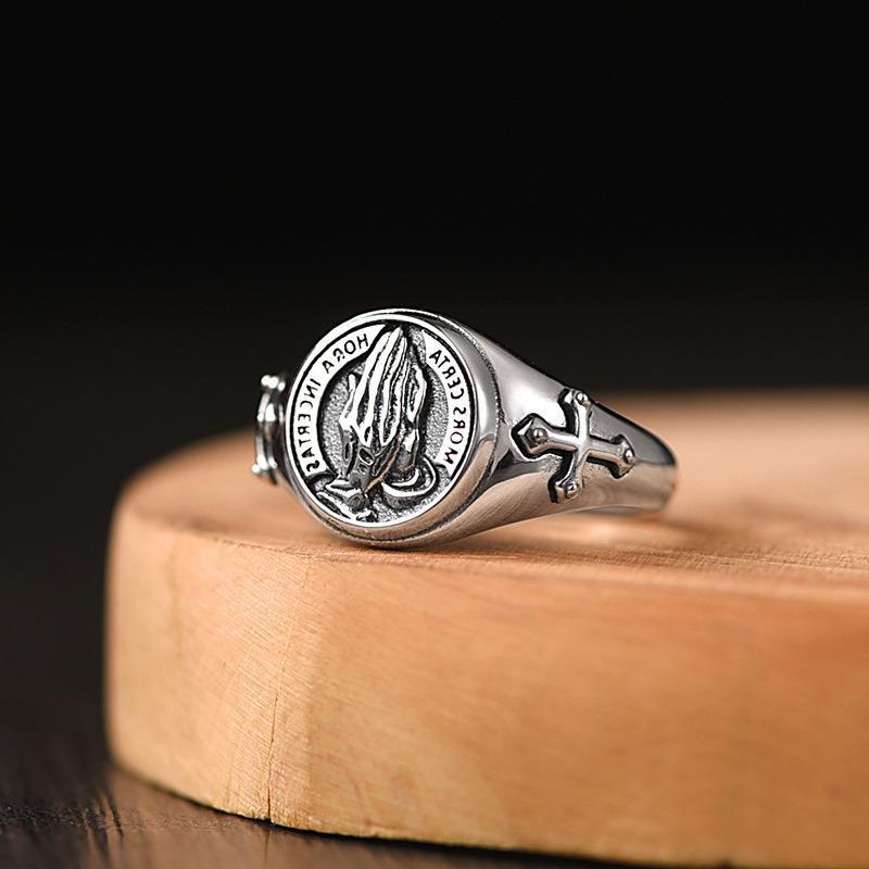 Wholesale Electroplated Alloy Praying Hands Ring Adjustable Unisex Fashion Accessory