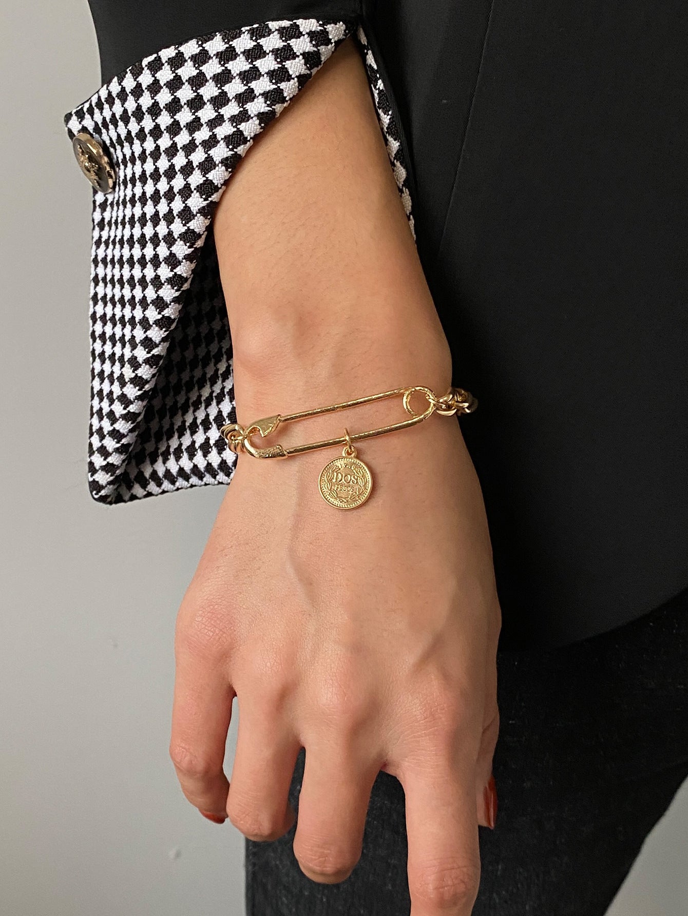 Wholesale Creative Pin Necklace  Clavicle Chain