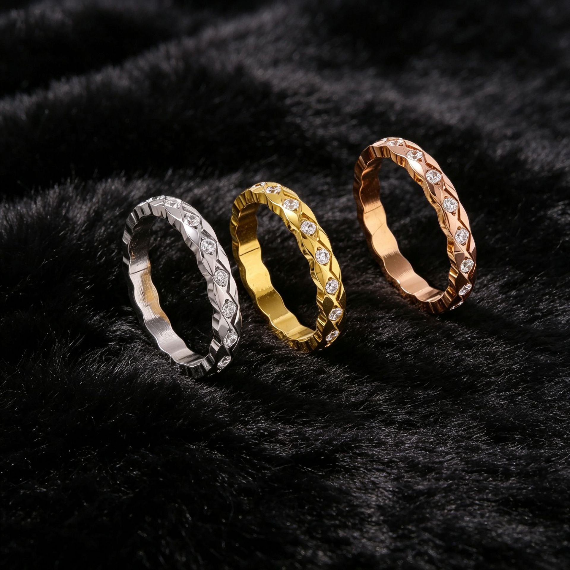 Wholesale Gold Plated Stainless Steel Style Diamond Pattern Ring Jewelry Accessory