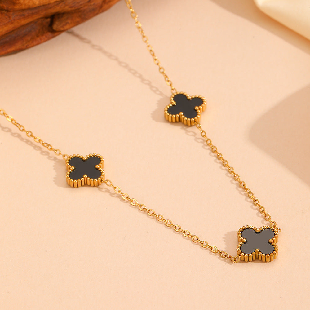 Wholesale Fashion stainless steel three four-leaf flower jewelry new titanium steel does not fade small flower jewelry suit