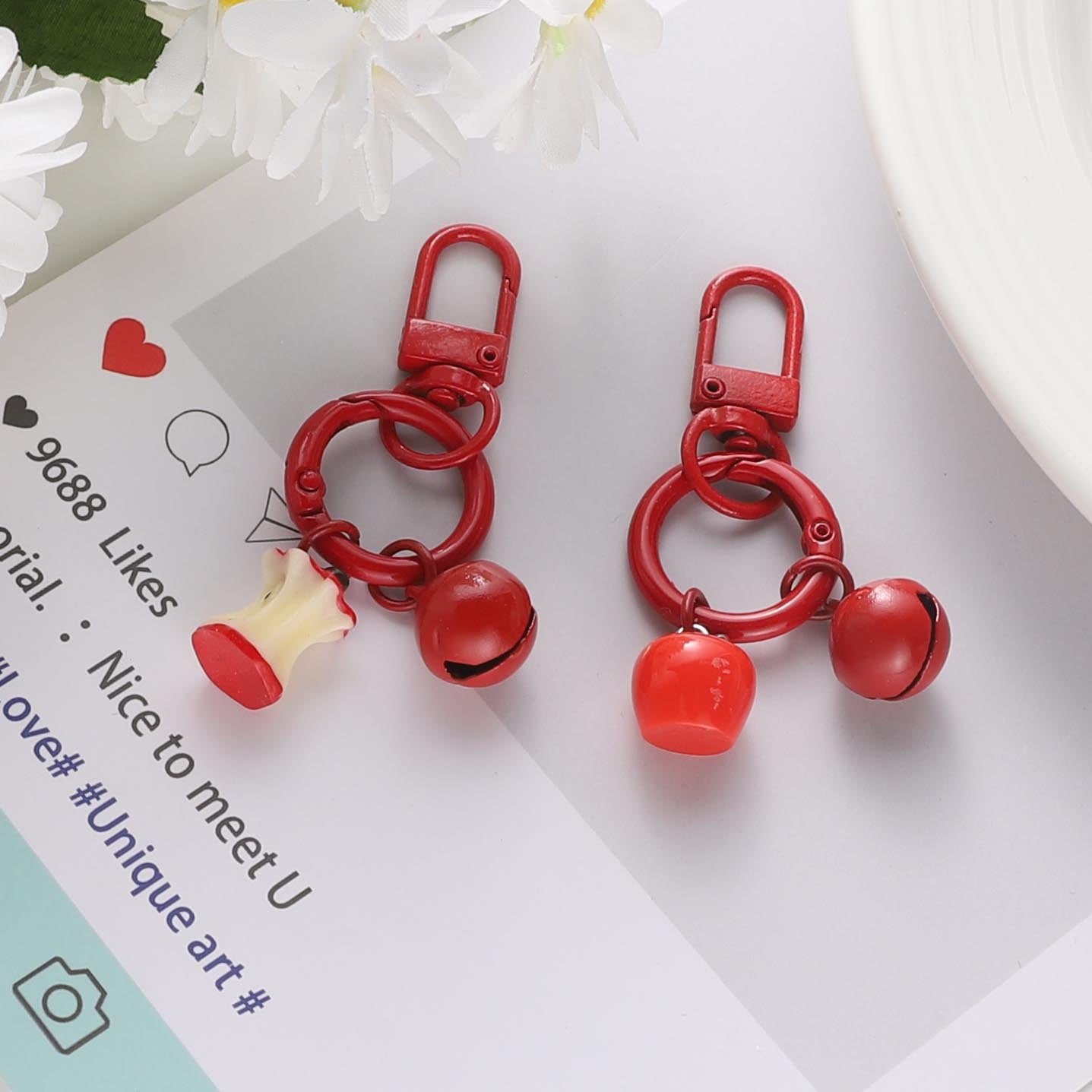 Wholesale Cute cartoon apple core keychain
