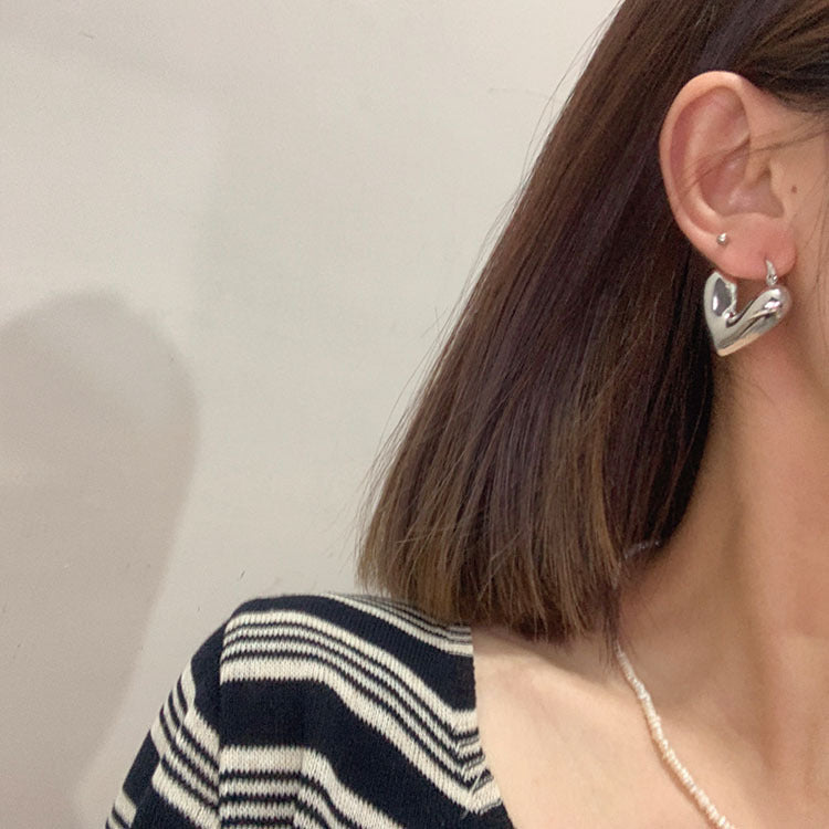 Wholesale brass real gold electroplated hollow heart earrings