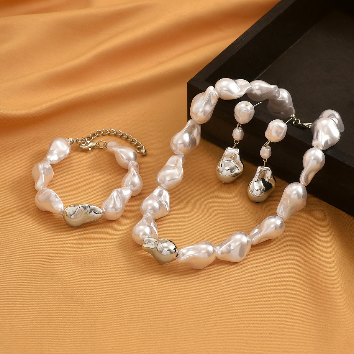 Collana con braccialetto di perline semplice barocco all'ingrosso