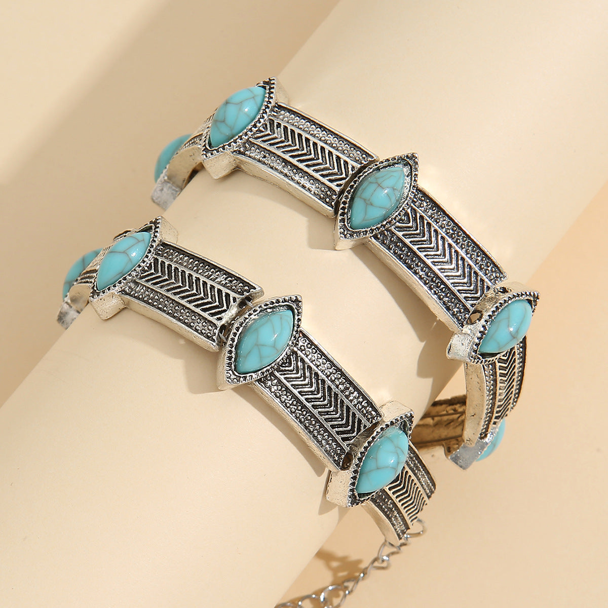 Wholesale Retro Turquoise Alloy Necklace - Trendy Fashion Jewelry Accessory