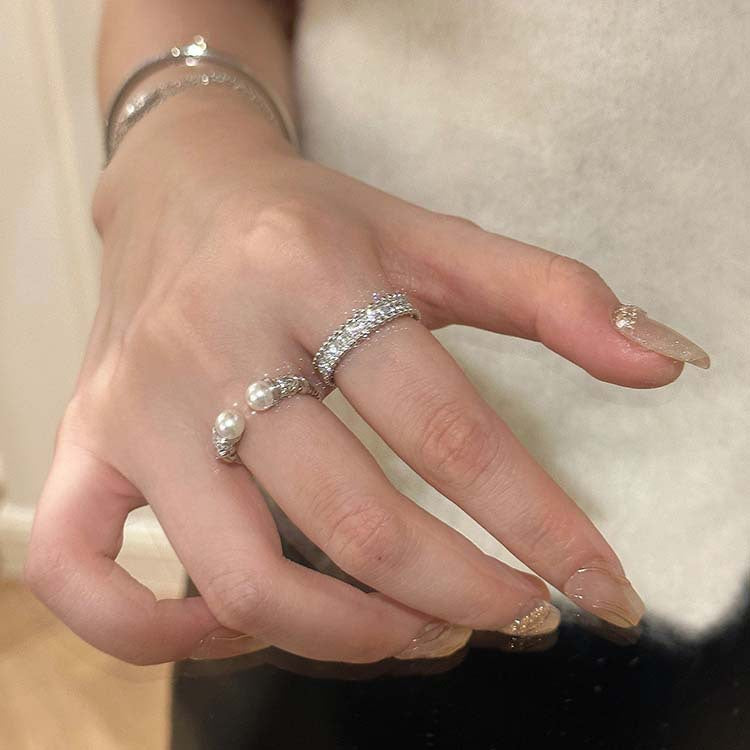 Wholesale Medieval Style Silver Pearl Open Twist Ring for Women - Trendy Fashion Accessory for Everyday Wear