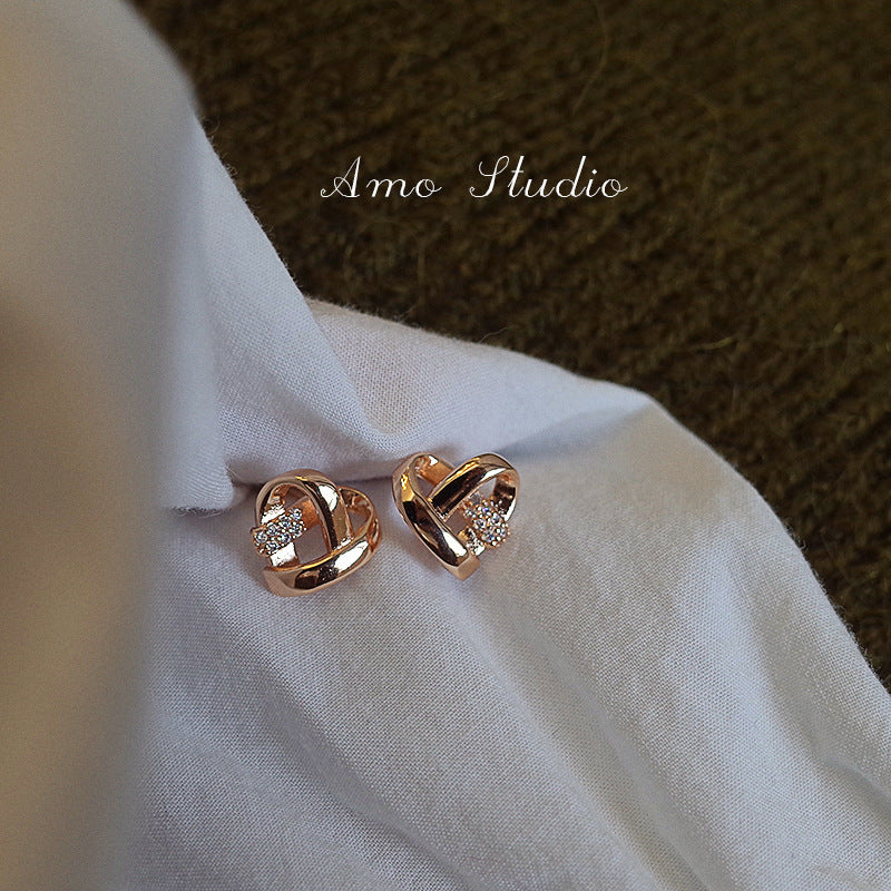 Wholesale Sweetheart Earrings for Women Rose Gold Heart-Shaped Ear Accessories Simple Fresh Sweet Earrings Trendy Clip-On Earrings for Non-Pierced Ears