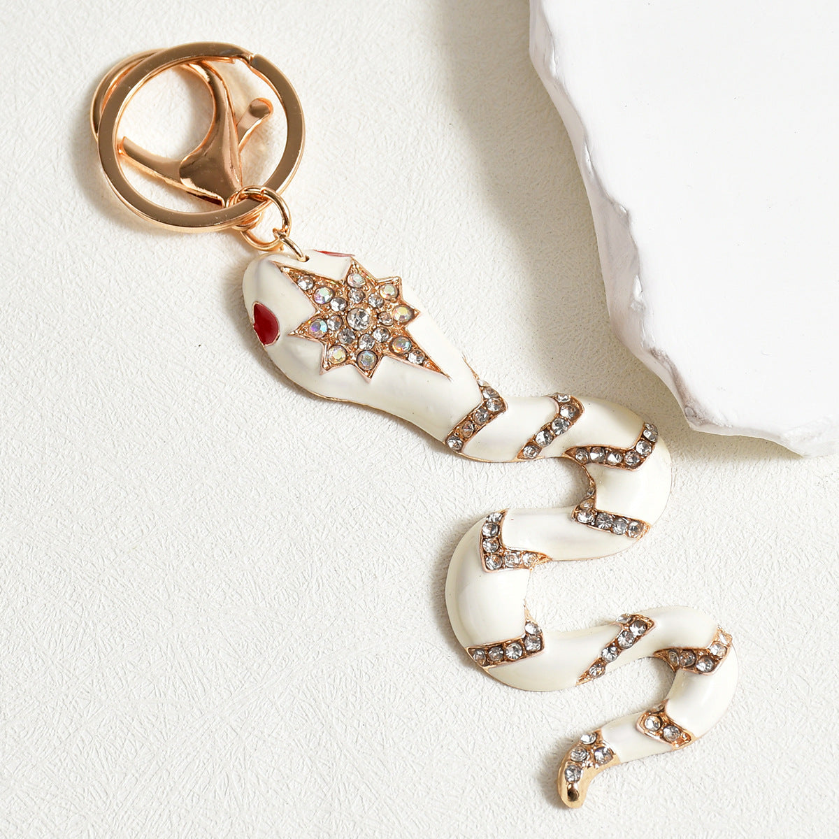 Wholesale Retro Zodiac Diamond Snake Car Pendant Creative Colorful Snake Keychain