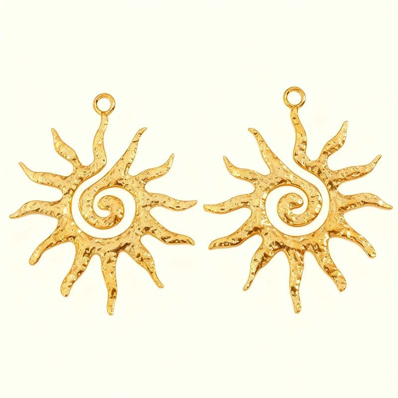 Wholesale Zinc Alloy Gold Hollow Sun Pendant Necklace Electroplated Finish Fashion Accessory Women Party Gift