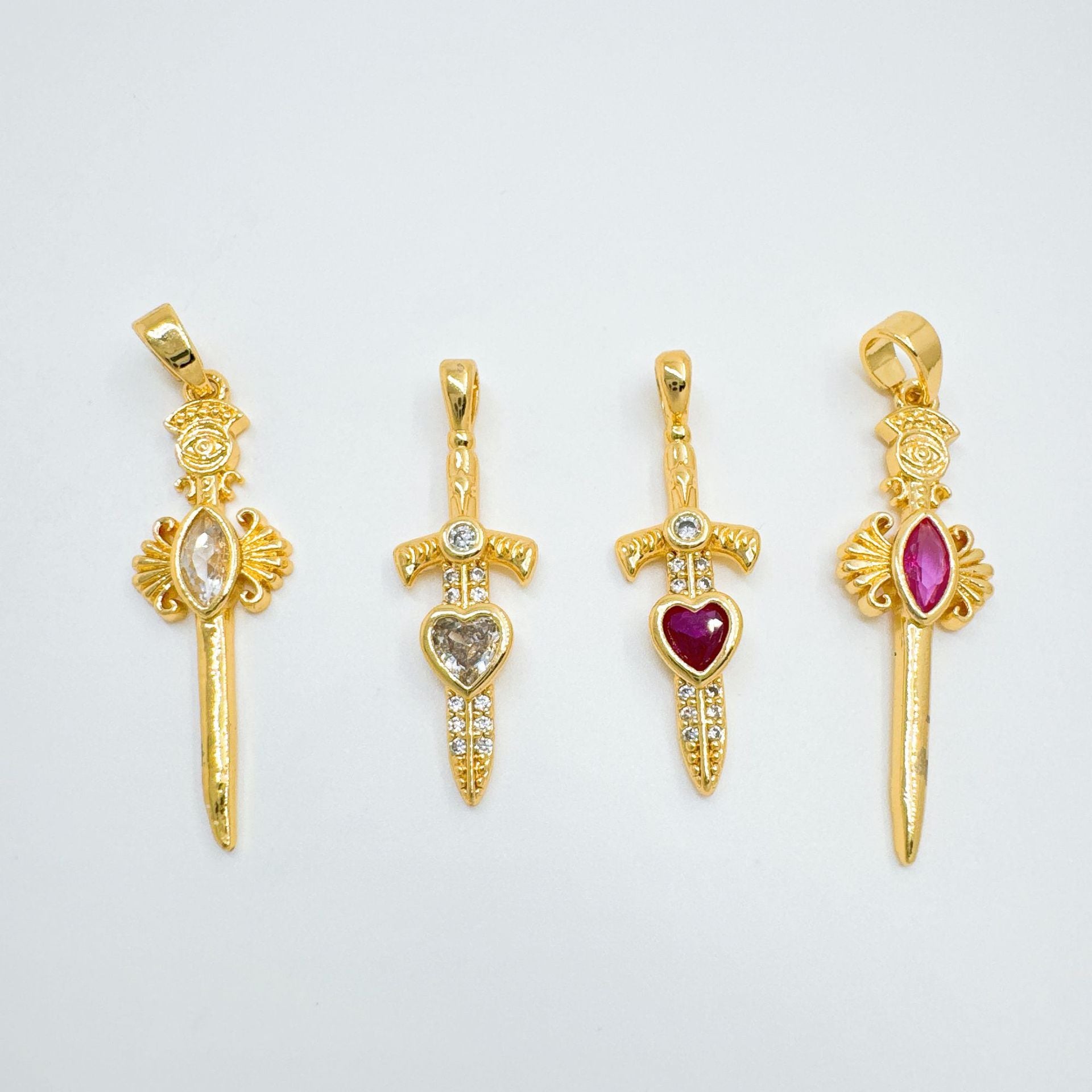 Wholesale Gold Plated Copper Cross Sword Pendant Necklace European Style Fashion Accessory for Women