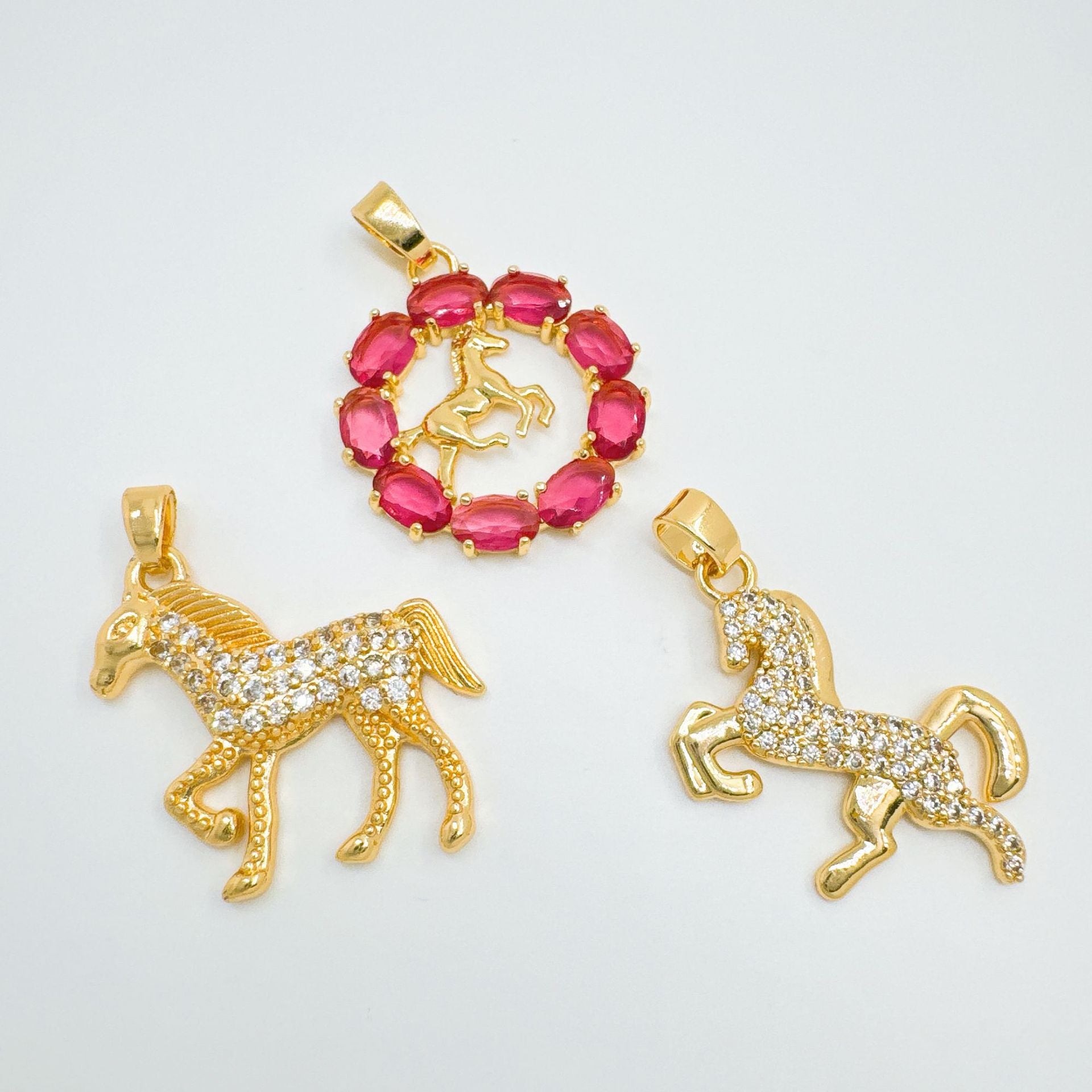 Wholesale Zodiac Horse Pendant Necklace Gold Plated Copper Light Luxury Jewelry Accessory Boutique Resale Gift