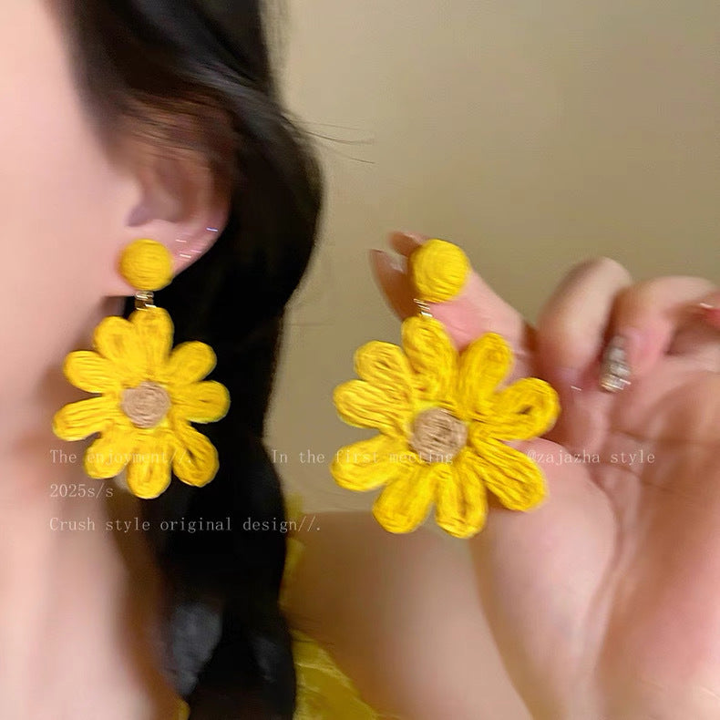 Wholesale  Fashion Sunflower Earrings