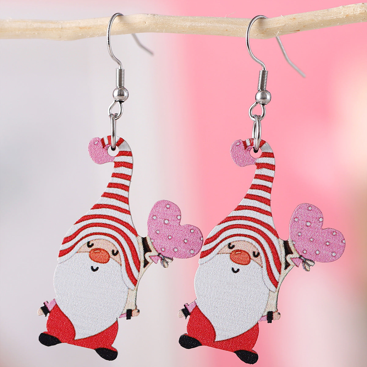 Wholesale Wooden Valentine' s Day Heart-Shaped Dwarf Earrings