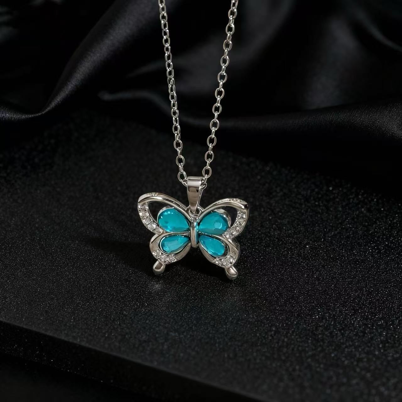 Wholesale Copper Butterfly Choker With Colorful Zircon Pendant Korean Style Trendy Fashion Accessory For Women