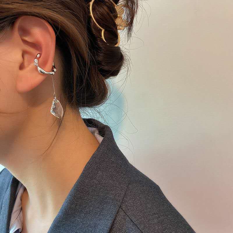 Wholesale Metal Long Luxury Earrings