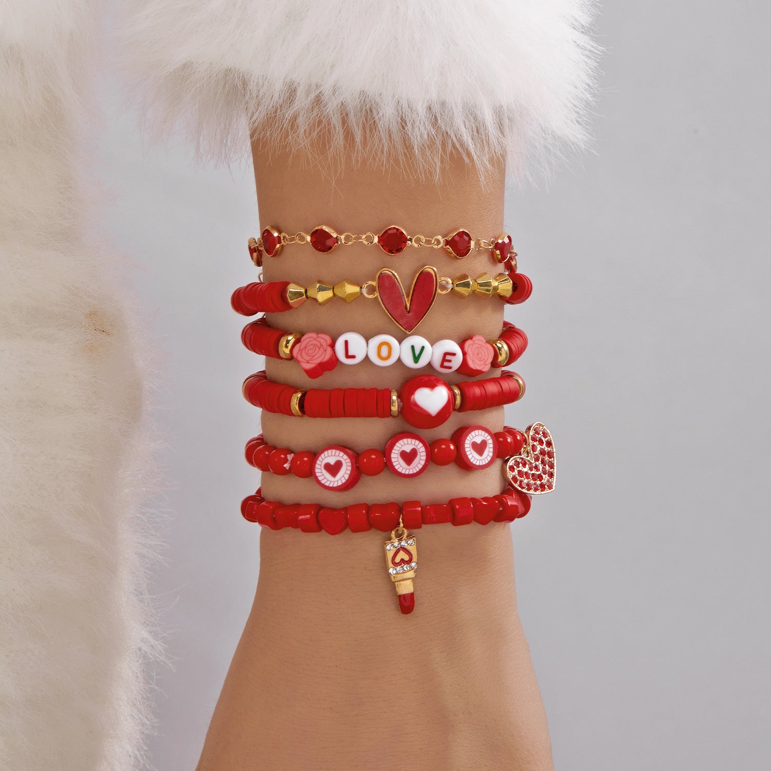 Wholesale Valentine' s Day Creative  Heart Multi-Pendant  Bracelet