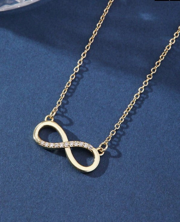 Wholesale Lucky Number Pendant Necklace