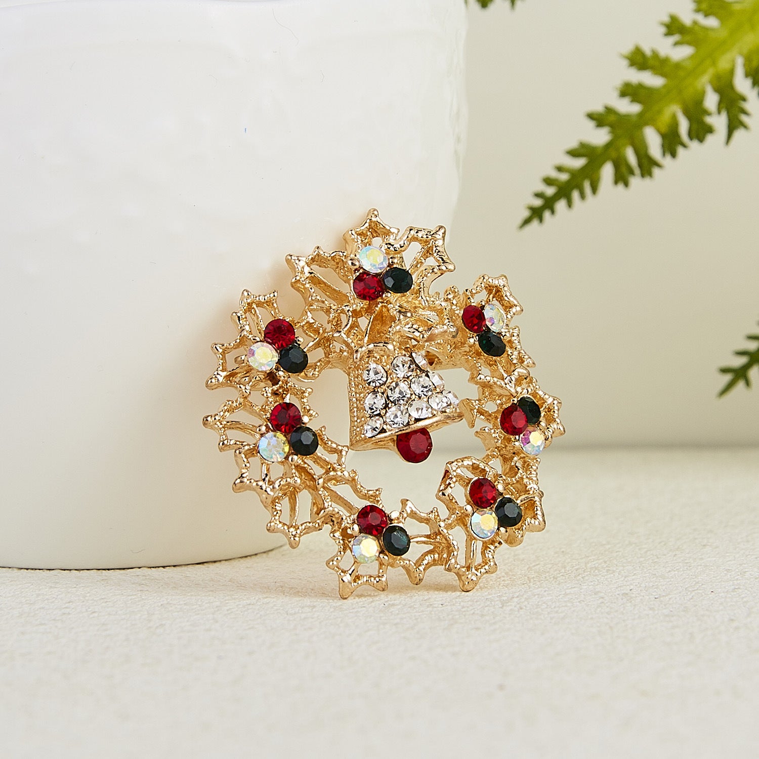 Wholesale Garland bell bow rhinestone Christmas brooch