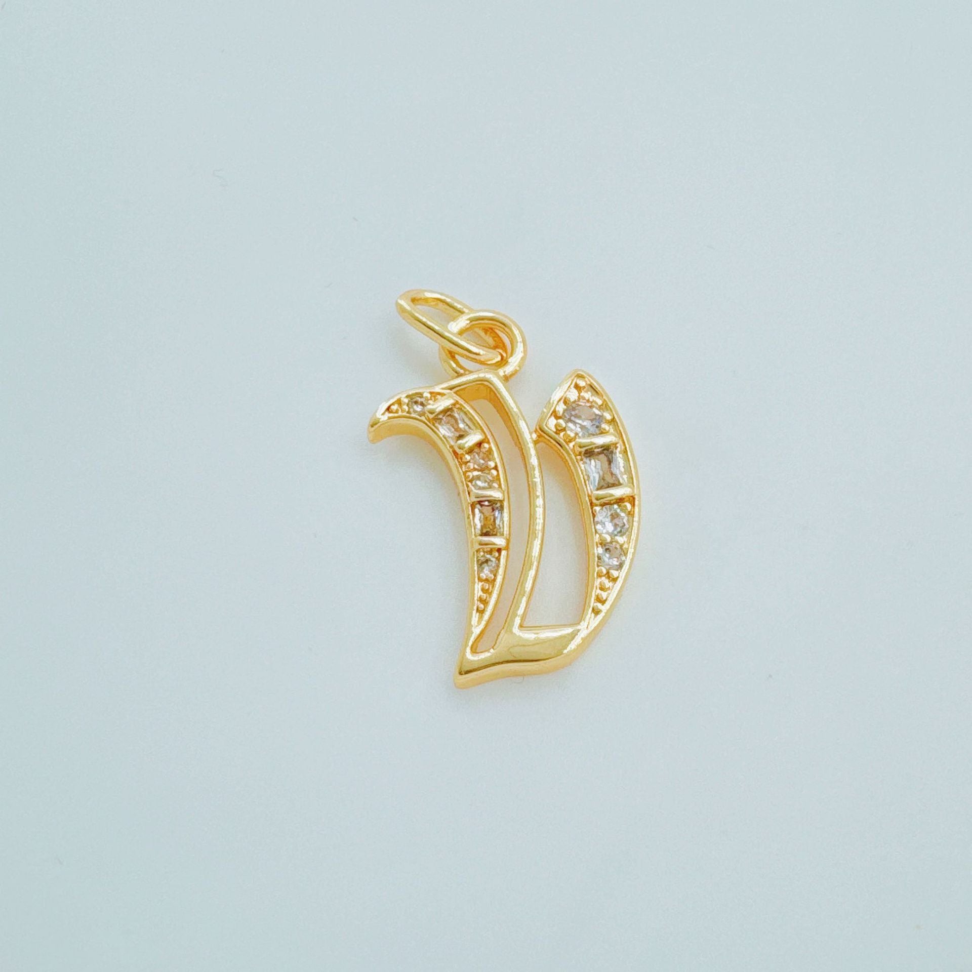 Wholesale Copper Gold-Plated Ice Sugar Letter Pendant Necklace European American Style Fashion Jewelry Accessory for Women