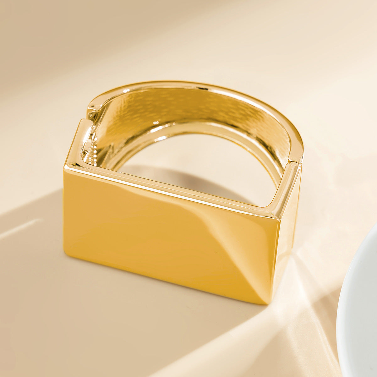 Wholesale Irregular square opening smooth bracelet set