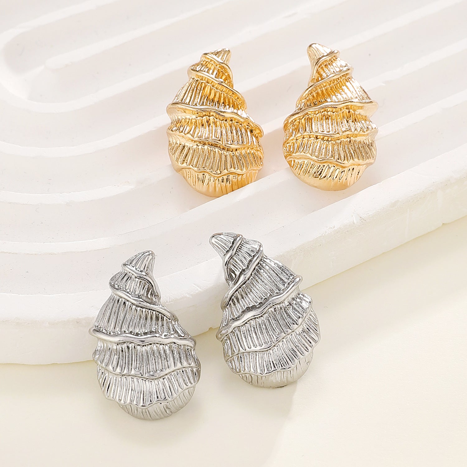 Wholesale alloy simple personality earrings