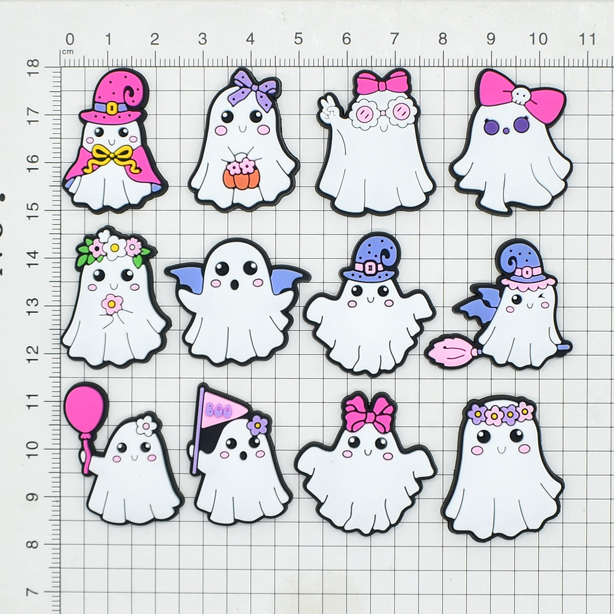 Wholesale Random 100pcs  Series Shoes Accessories Shoes Charms