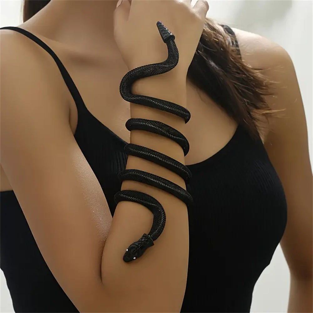 Wholesale Retro Punk Snake Design Alloy Arm Chain Bracelet Trendy Jewelry Accessory For Gift Giving And Boutique Resale