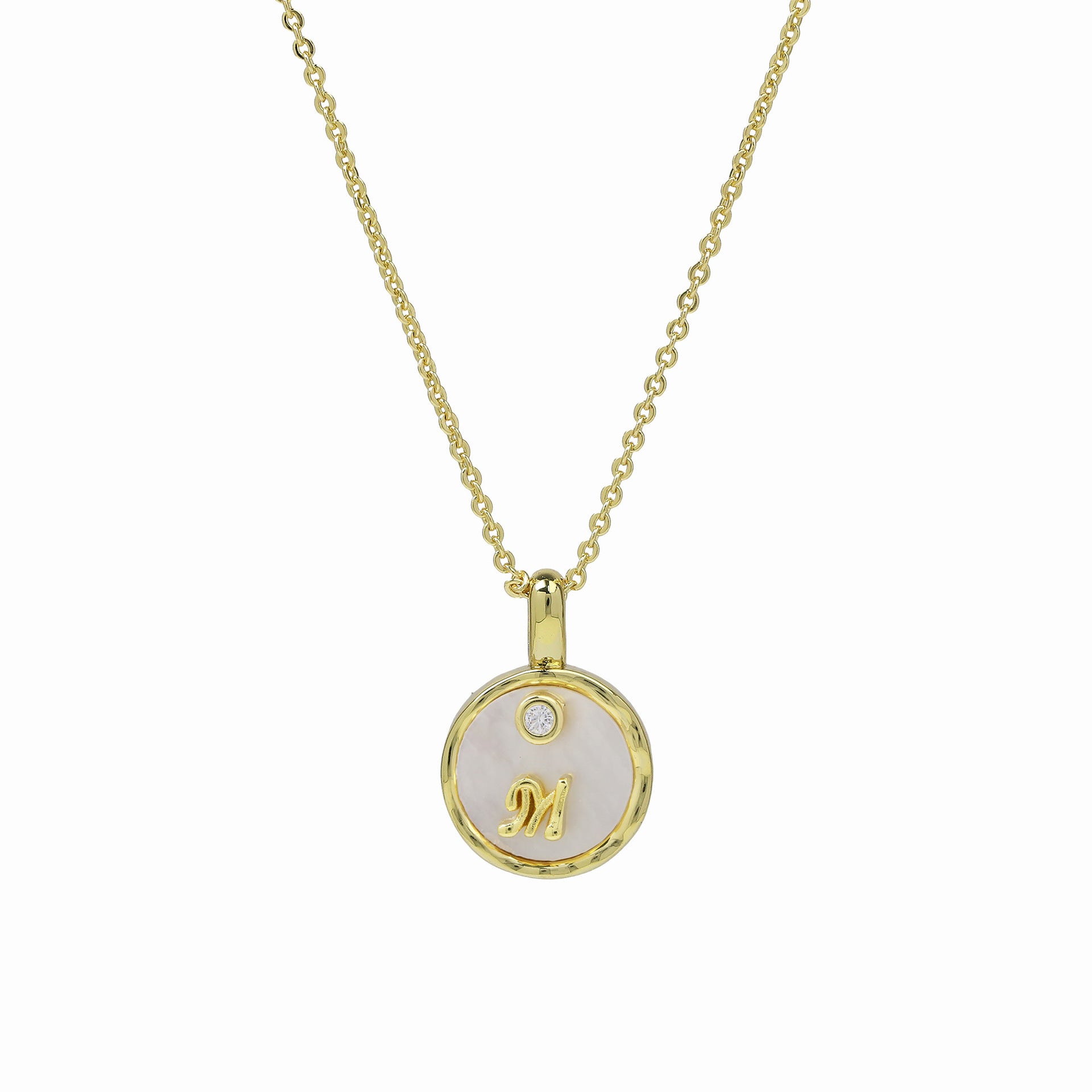Wholesale Natural shell 26 English letters round pendant clavicle necklace