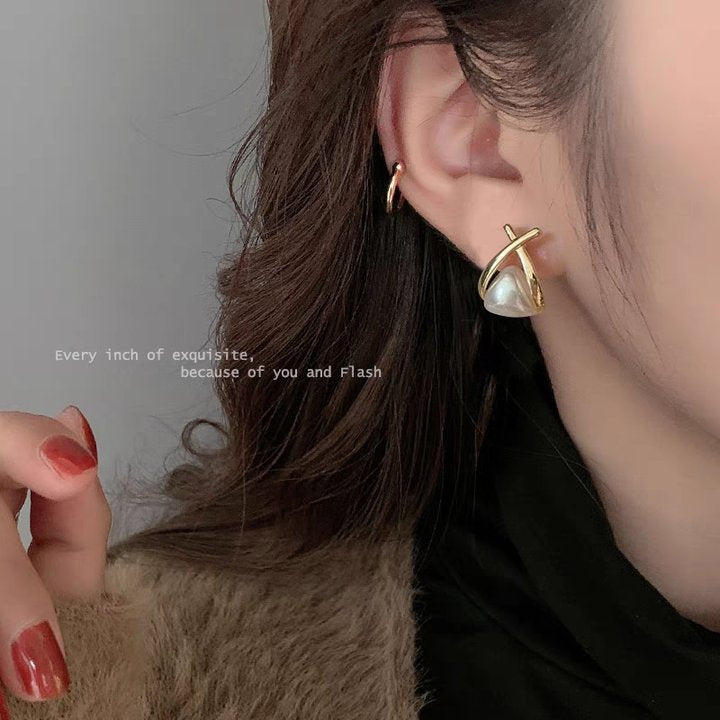 Wholesale European and American Light Luxury Shell Flower Earrings 925 Silver Needle High-grade Earrings Ins Niche Design Elegant Retro Earrings