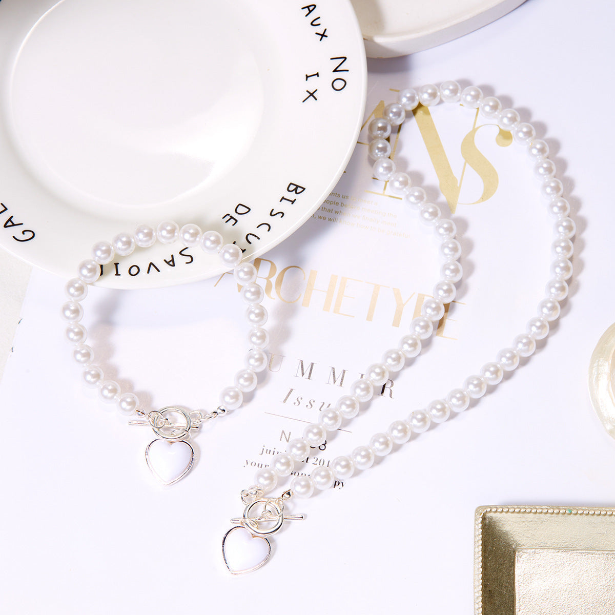 Wholesale  pearl bracelet necklace suit female light luxury love clavicle chain