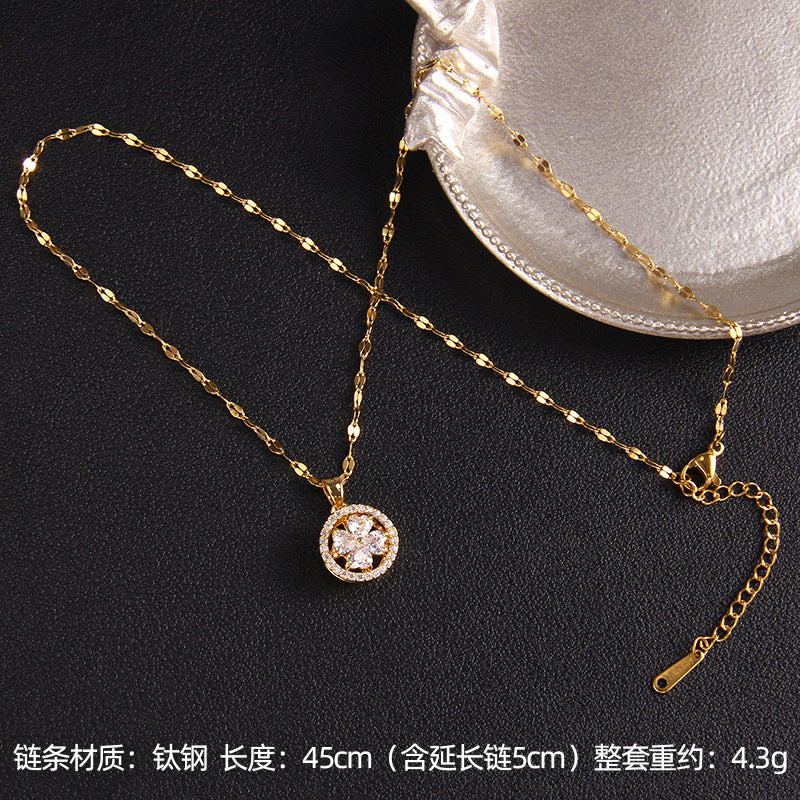 Wholesale Zircon Rotating Four Leaf Clover Flower Pendant Titanium Steel Necklace ACC-NE-Rongc006