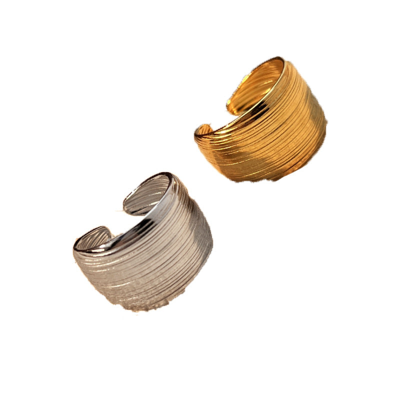 Wholesale  fashion stainless steel smooth ring niche design high sense open titanium steel ring